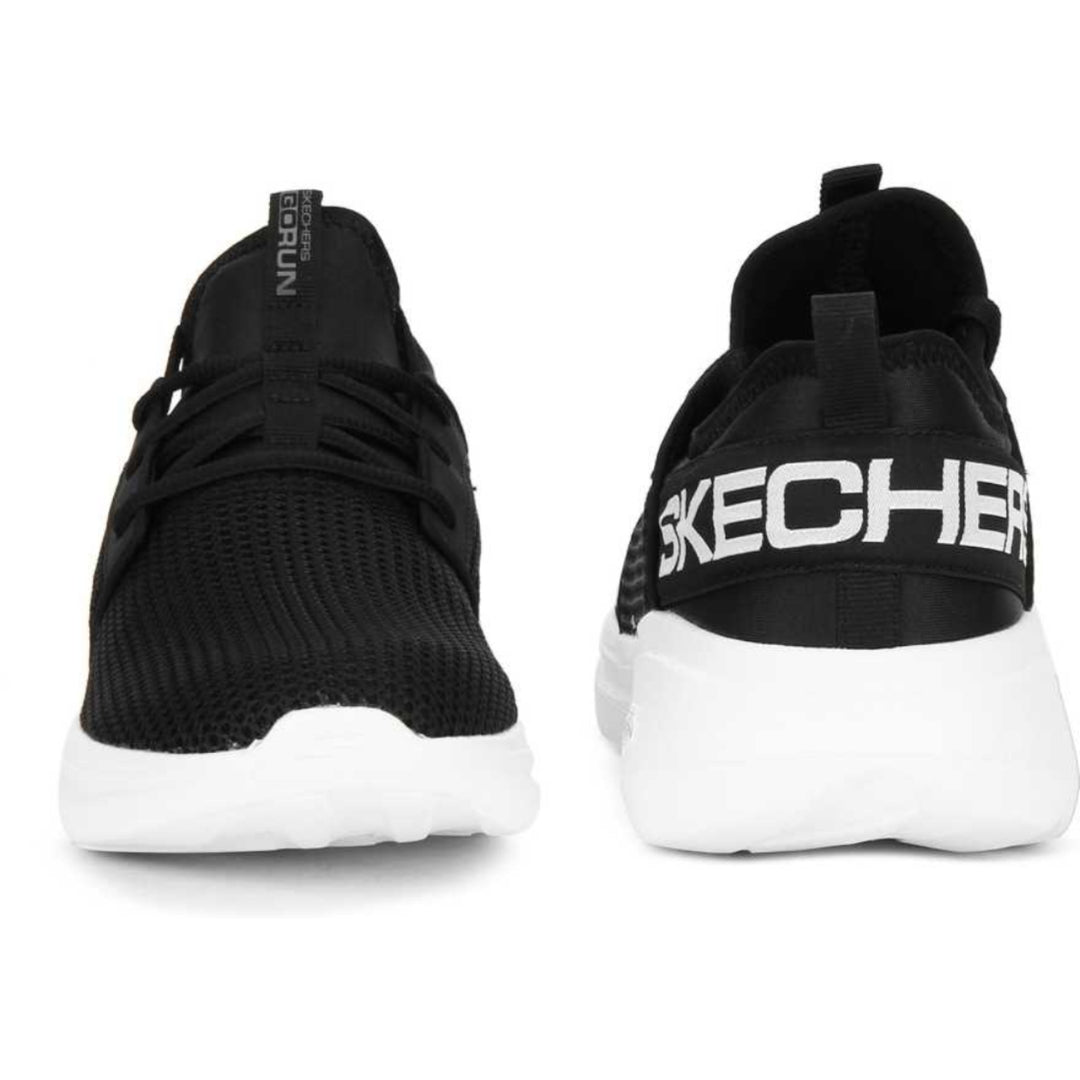 Skechers Girl's Go Run Fast-Valor Black/White Track And Field Shoes