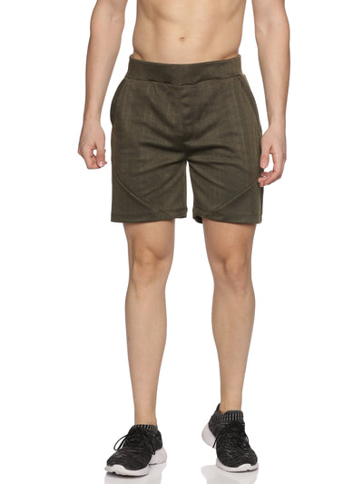 Men's solid Training Shorts with Side pockets & Elasticated waistband with Drawstring.