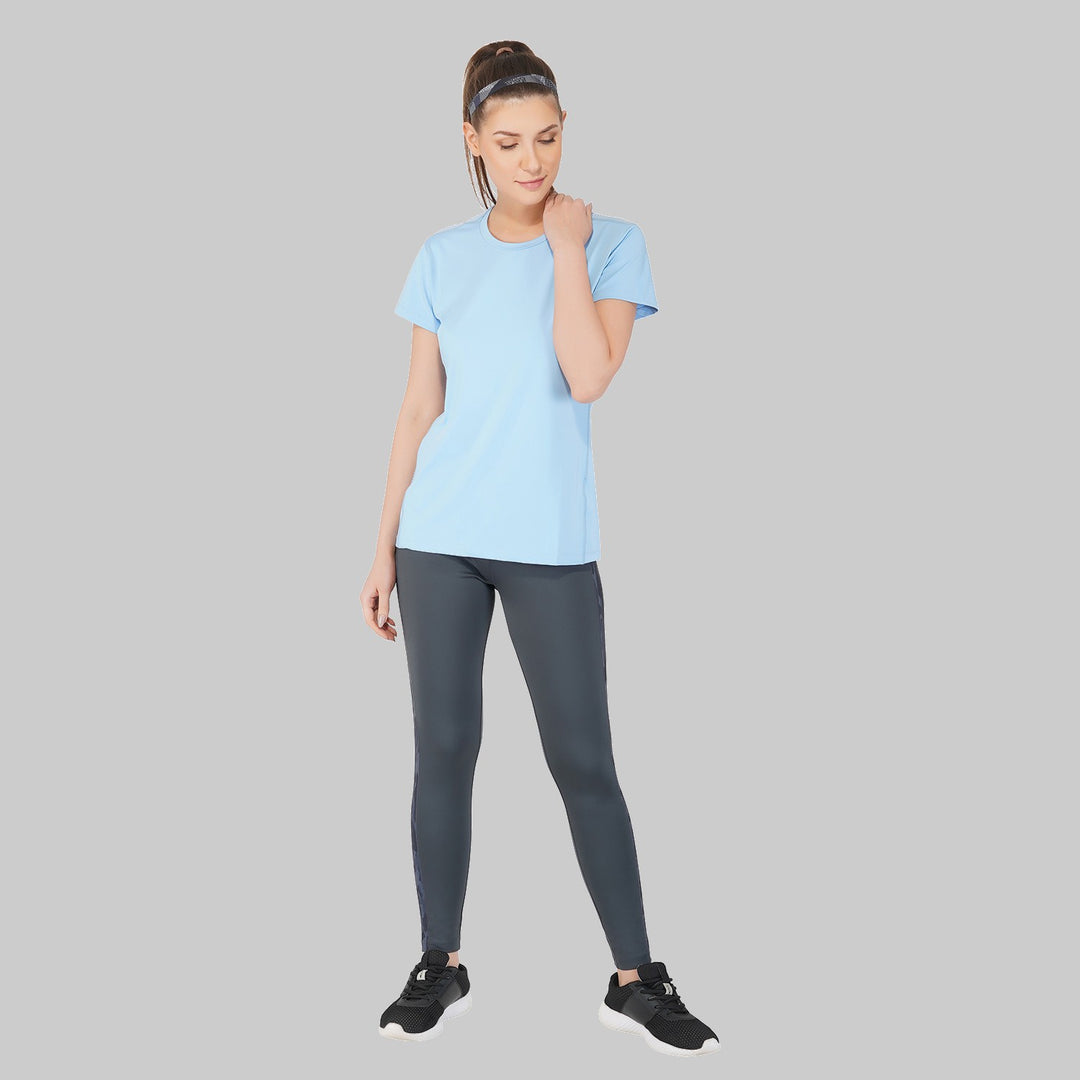 Solid Women Round Neck Light Blue T-Shirt (Sky)