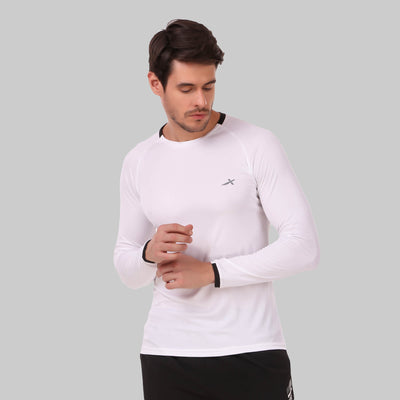 Solid Men Round Neck White T-Shirt  (Full Sleeve/Round Neck)