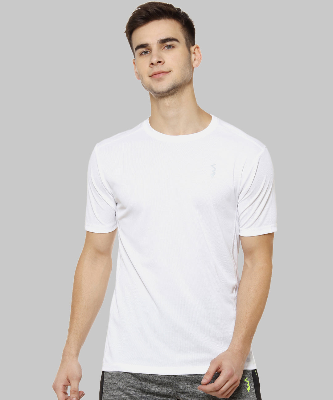 White Men Solid Polyester Sports Tshirt Round Neck